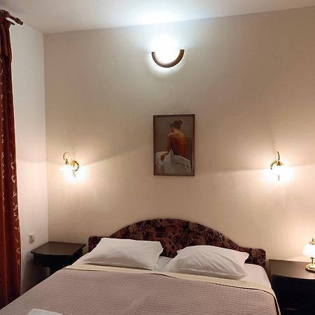 Hotel Zlaty Sloup Karlowe Wary Zewnętrze zdjęcie