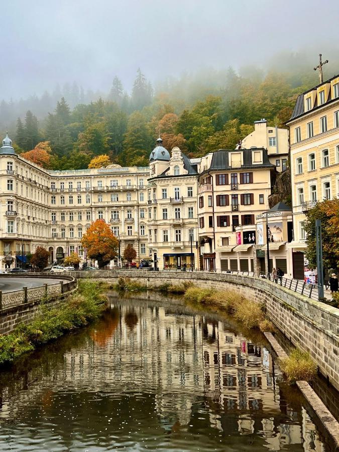 Hotel Zlaty Sloup Karlowe Wary Zewnętrze zdjęcie