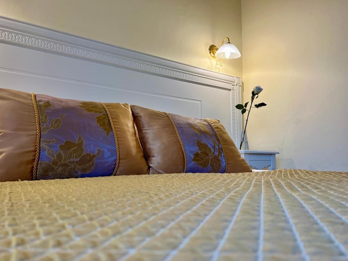 Hotel Zlaty Sloup Karlowe Wary Zewnętrze zdjęcie