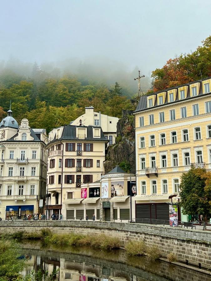 Hotel Zlaty Sloup Karlowe Wary Zewnętrze zdjęcie
