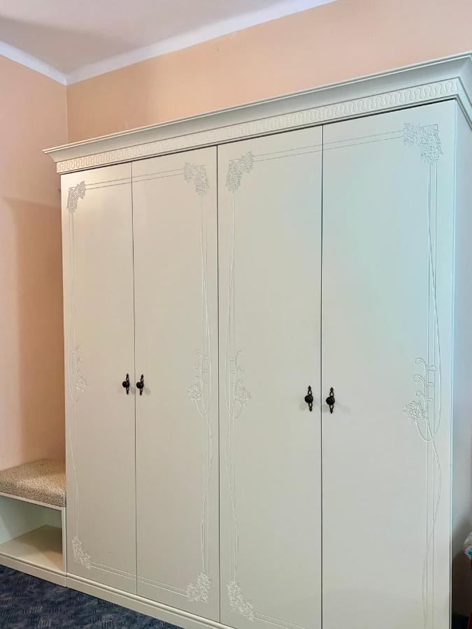 Hotel Zlaty Sloup Karlowe Wary Zewnętrze zdjęcie