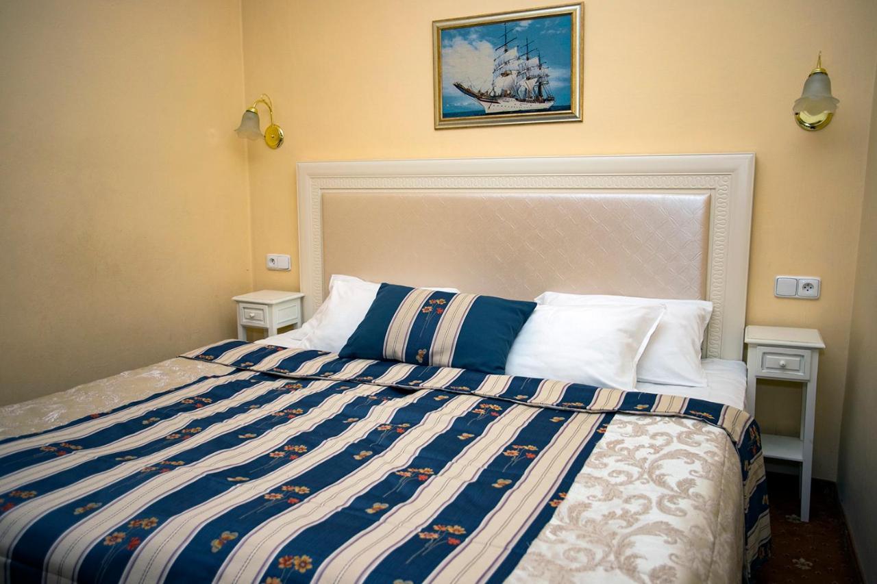 Hotel Zlaty Sloup Karlowe Wary Zewnętrze zdjęcie