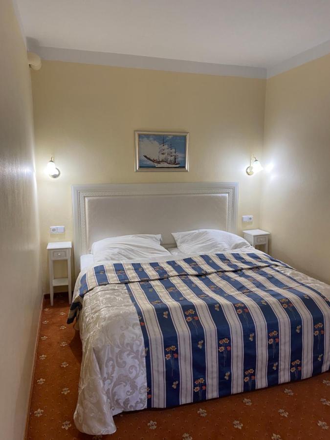 Hotel Zlaty Sloup Karlowe Wary Zewnętrze zdjęcie