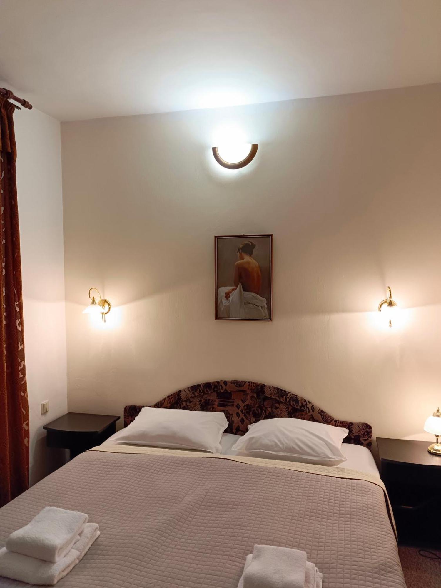 Hotel Zlaty Sloup Karlowe Wary Zewnętrze zdjęcie