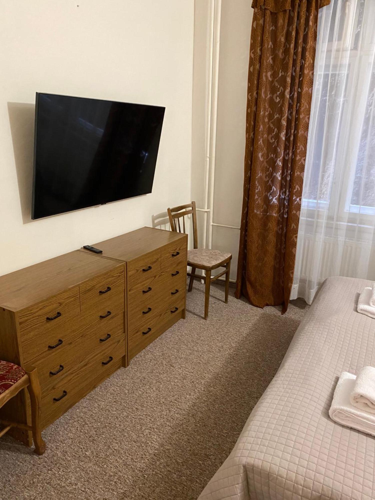 Hotel Zlaty Sloup Karlowe Wary Zewnętrze zdjęcie